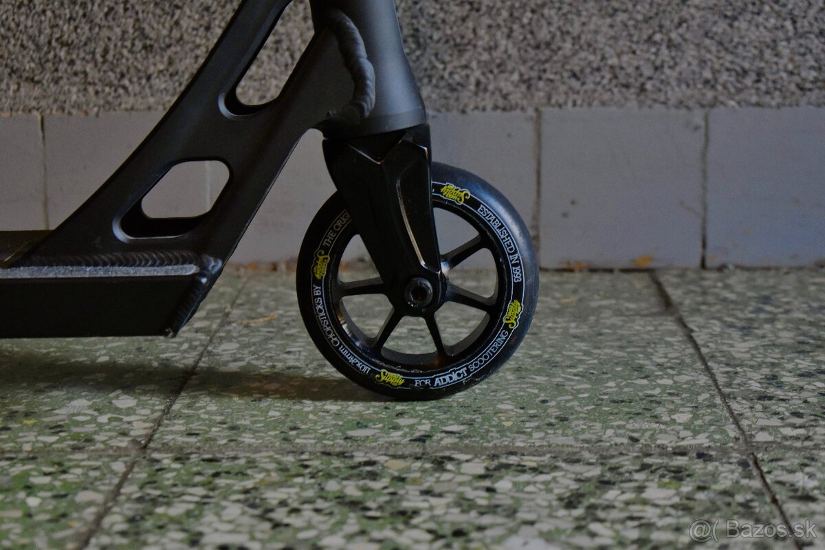 Predám/vymením freestyle kolobežku – Addict Equalizer - 6