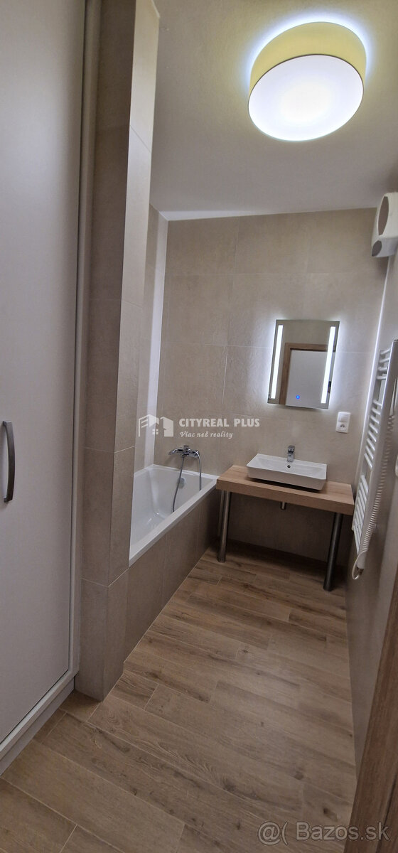 NA PRENÁJOM LUXUSNÝ 3 IZBOVÝ BYT SOHO NOVÉ ZÁMKY - 6