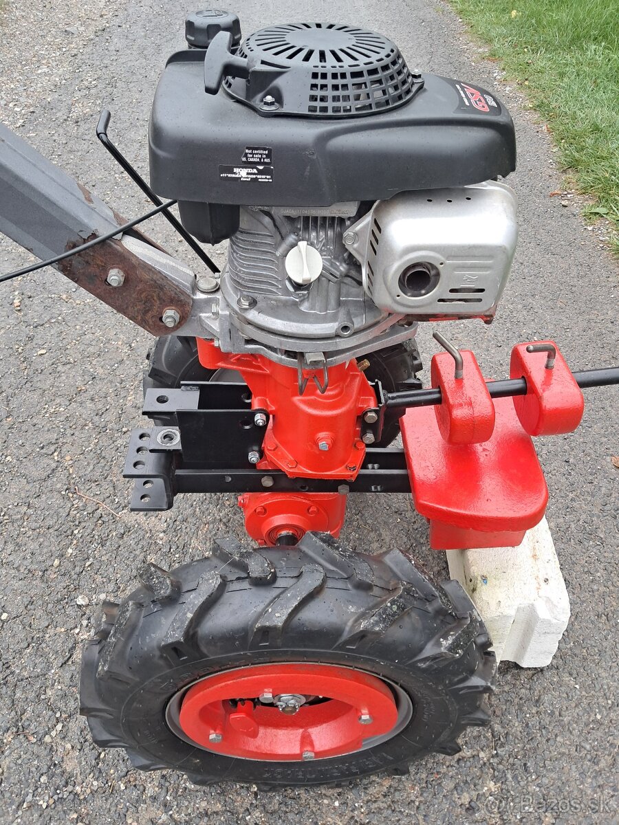 Malotraktor Vari s motorom honda gsv 190 - 6