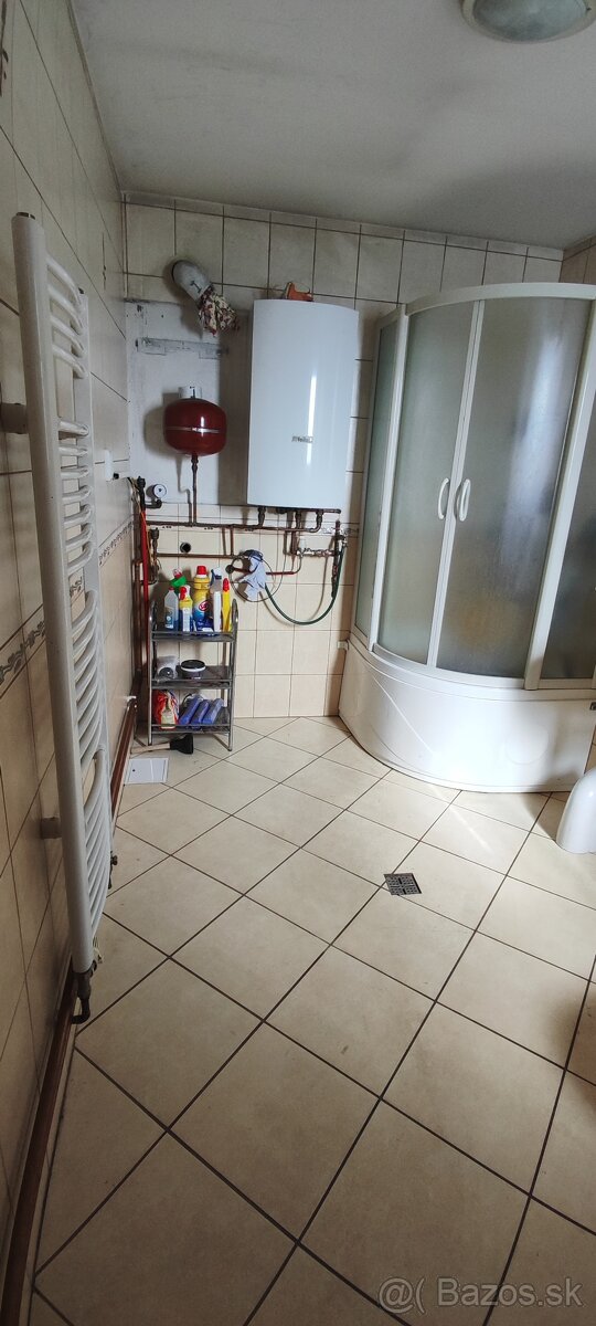 obchodny priestor s pozemkom - 6