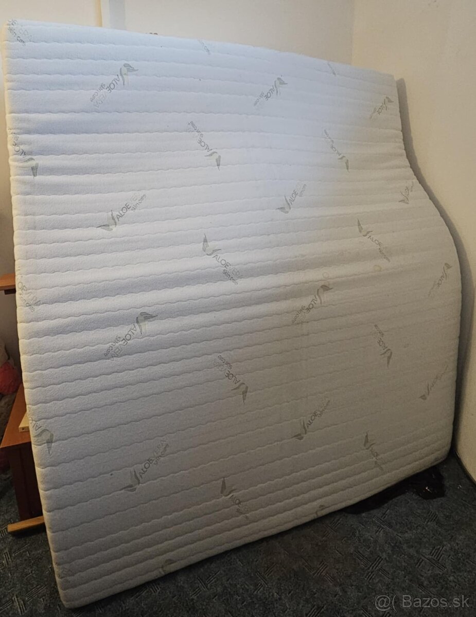 Manželská posteľ - 6