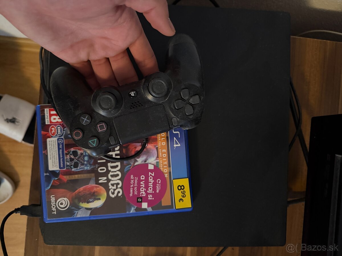 PS4 Pro 1TB +ovladac +hra - 6