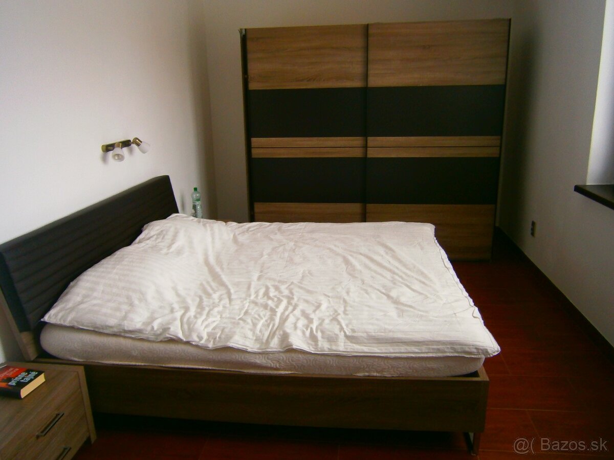 PRENÁJOM 3IZBOVÝ DOM NITRA - CENTRUM - 6