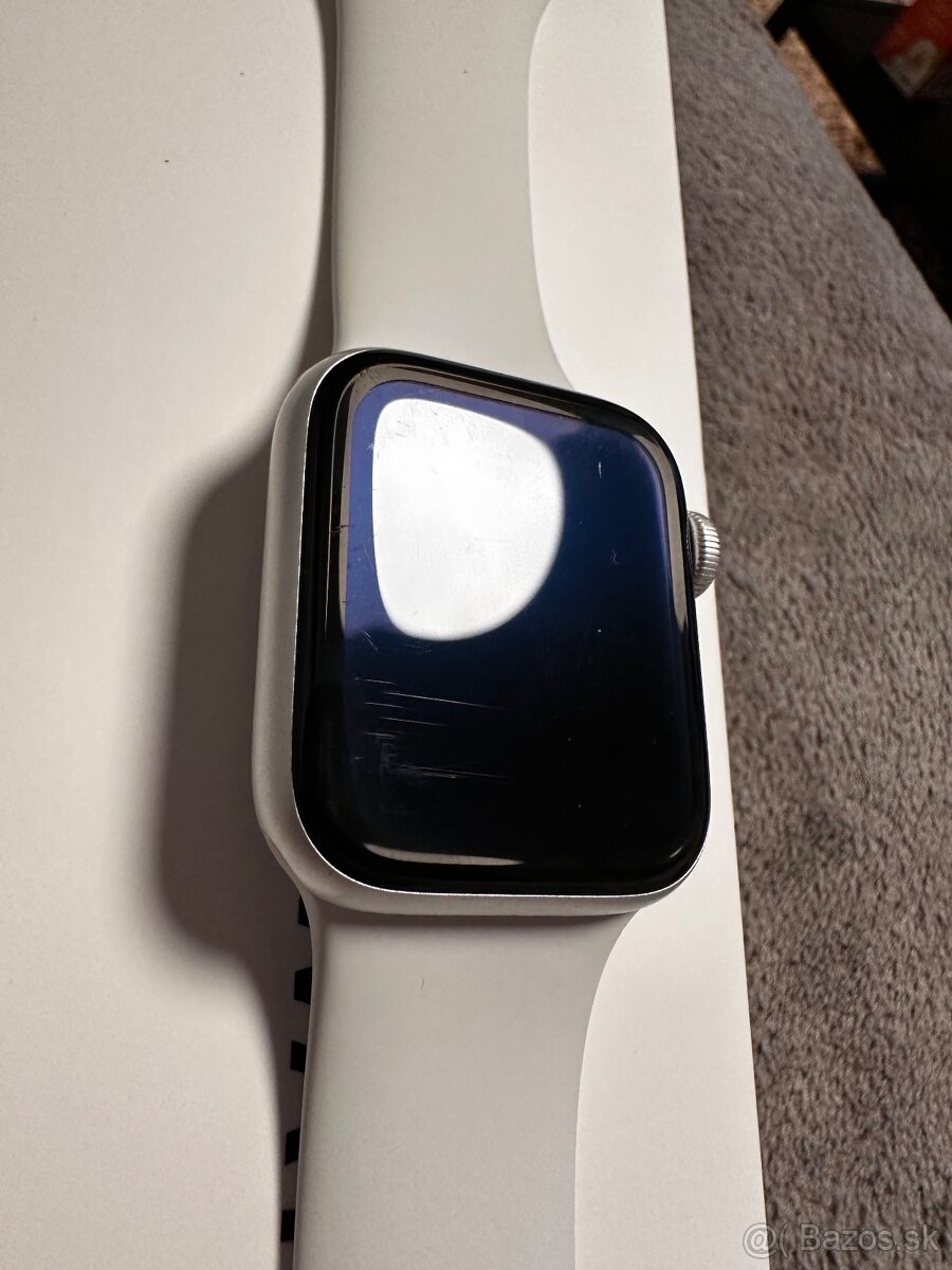 APPLE WATCH SE (2022) 40mm silver - 6