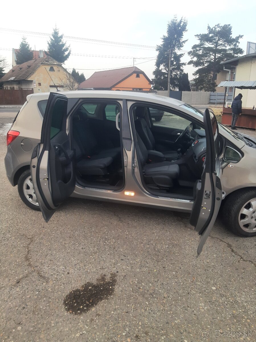 Opel Meriva b 2010 - 6