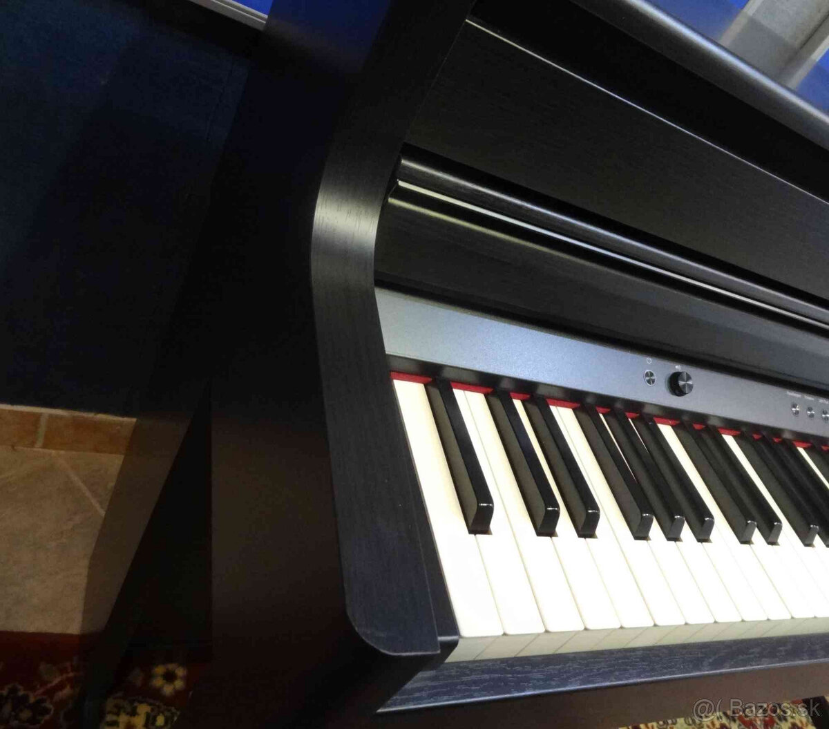 Digitálne piano Roland HP-704 - ako nové - 6