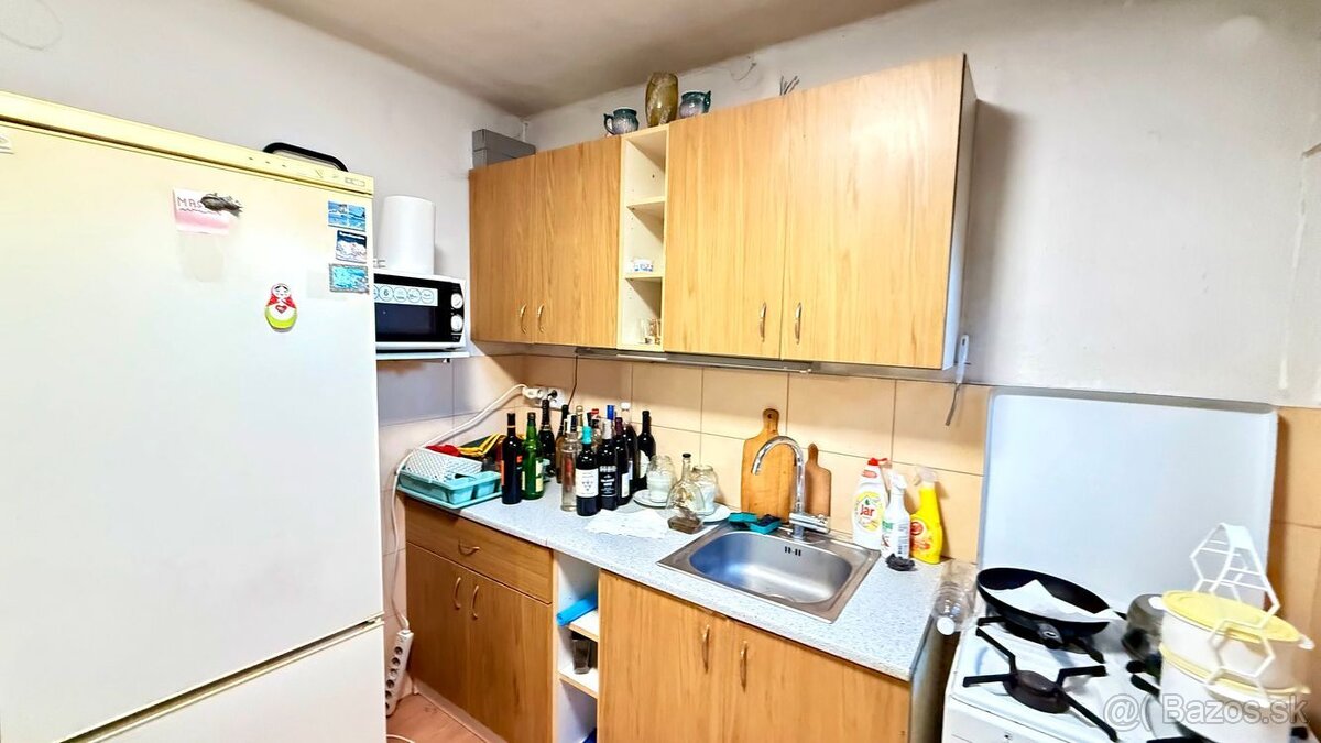 ZELENÝ DVOR - MONČÍ POTOK - POSCHODOVÁ CHATA 50 M2, POZEMOK - 6