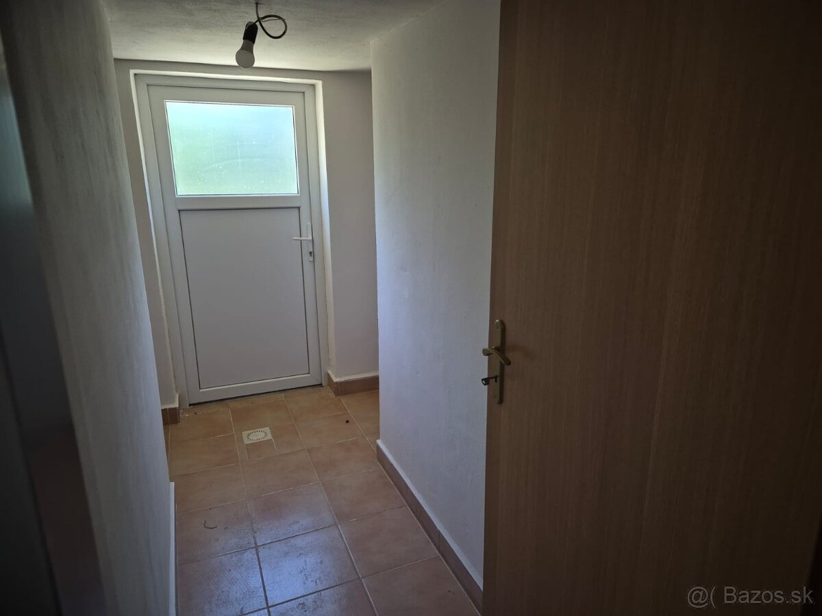 Výrobno - skladovacie priestory - SOLIVAR - 6