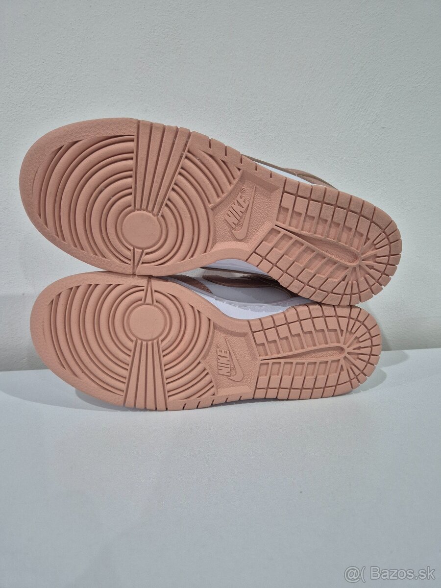 Nike SB Dunk Low - 6