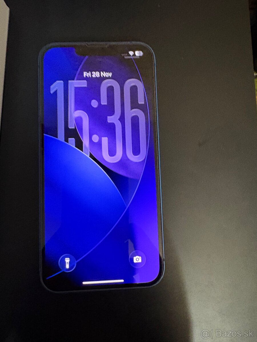 iPhone 13 Blue 128 GB - 6