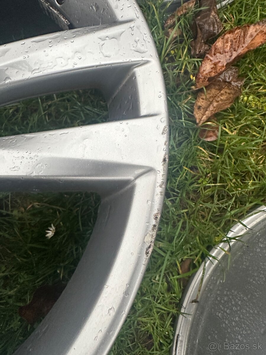 Volkswagen Golf originál disky R18 - 6