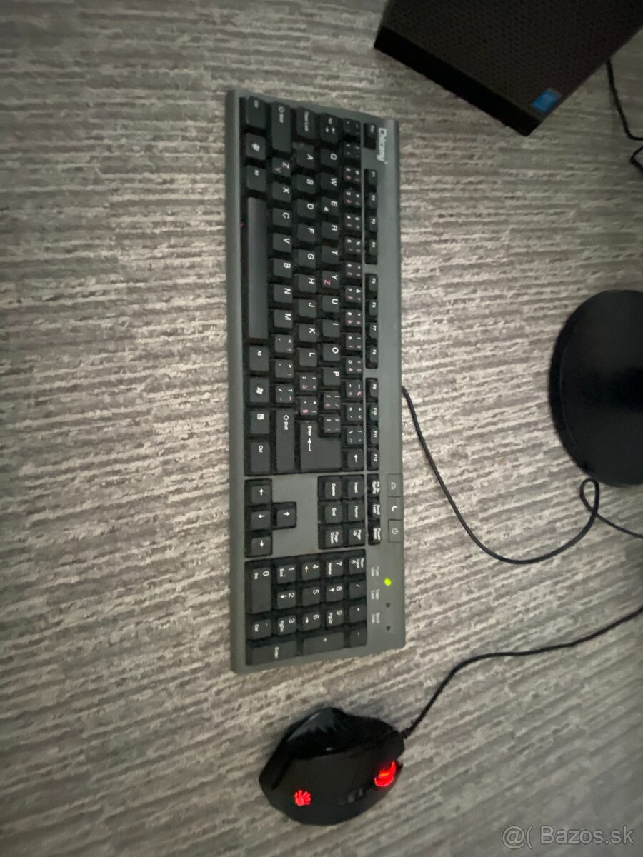 stolný počítač - 6