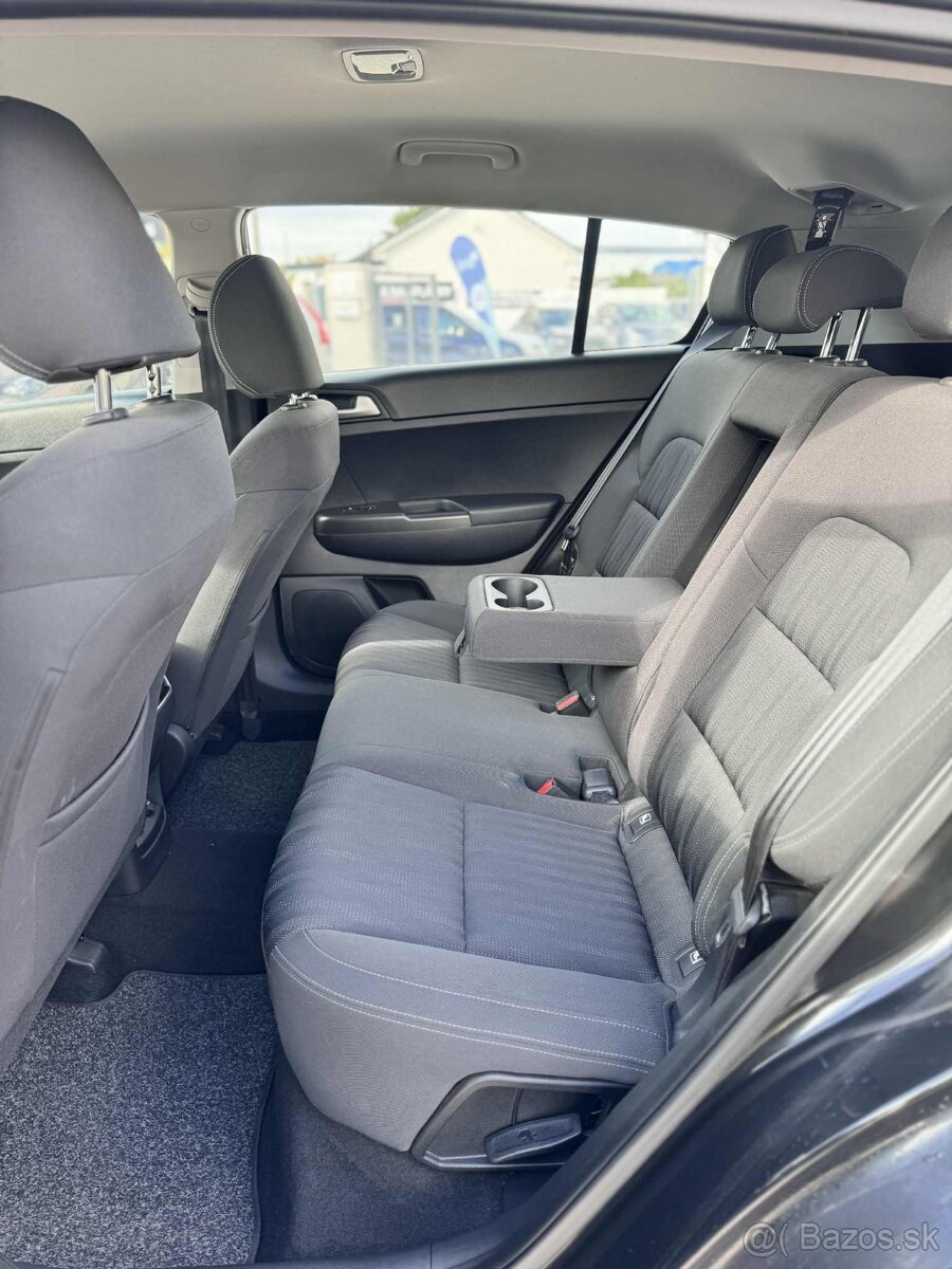 KIA Sportage 2.0 CRDi - 6