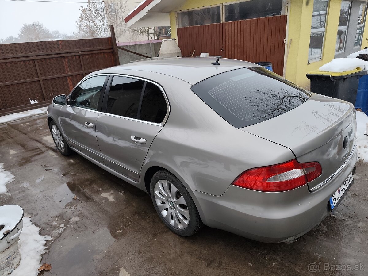 Skoda Superb 2.0 tdi - 6