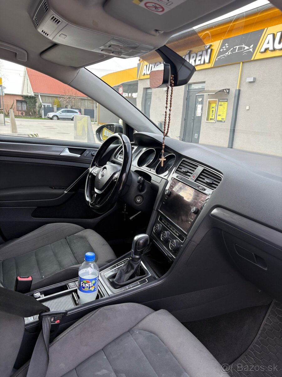 Predám volkswagen golf 1.5 TSI - 6