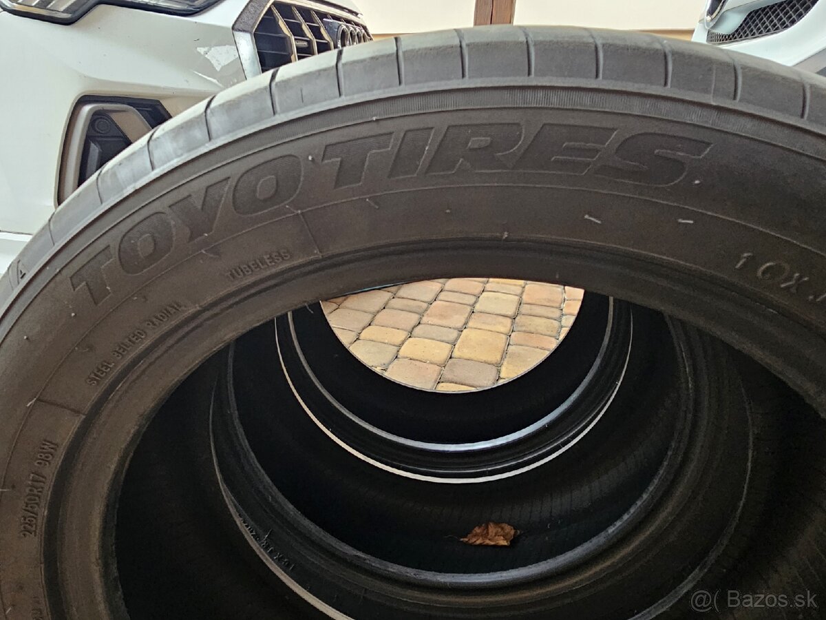 TOYO TIRES 225/50 R17 3KS - 6