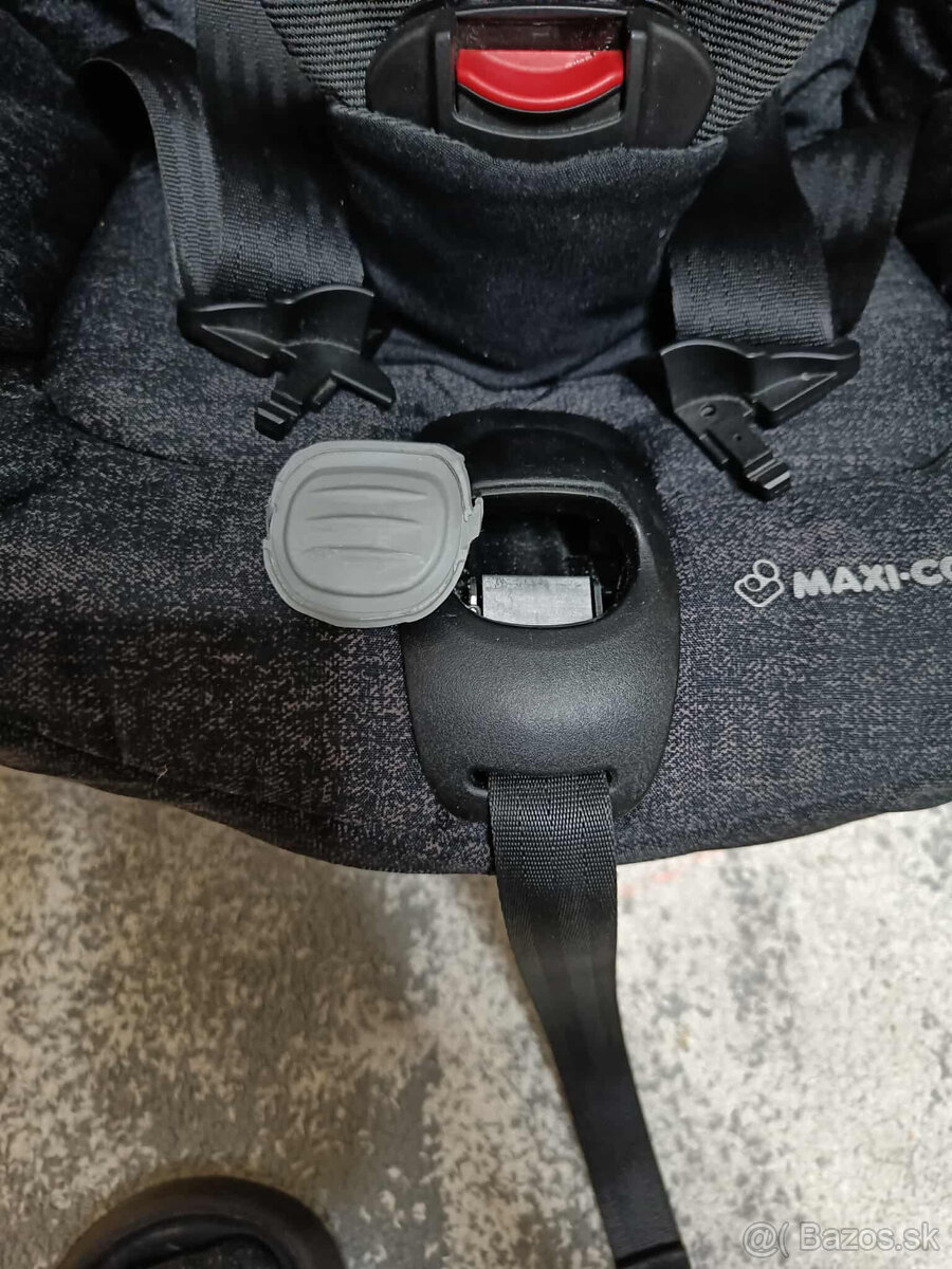 Maxi-Cosi AxissFix Nomad Black - 6