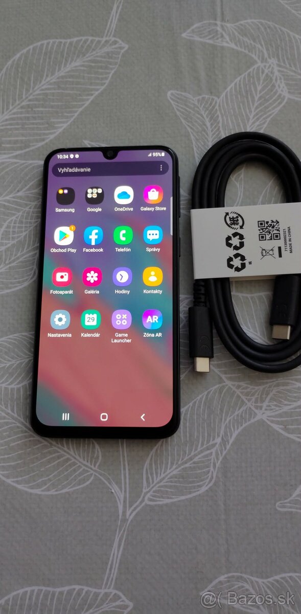 SAMSUNG GALAXY A40. 64 GB - 6