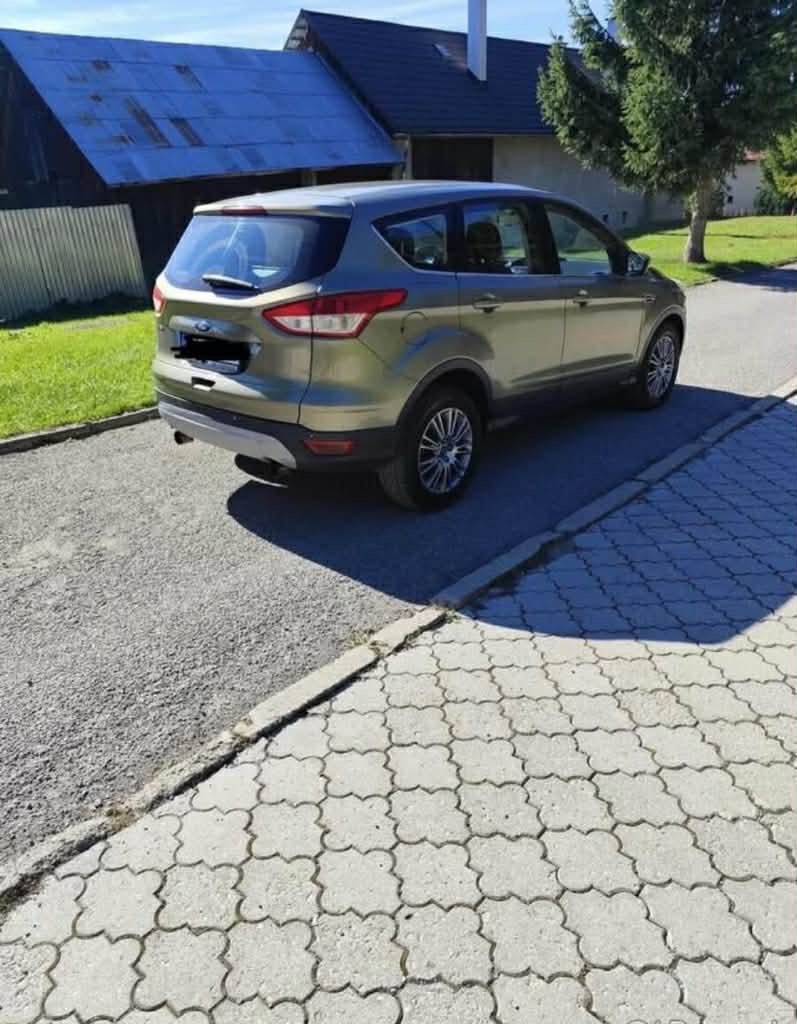 Ford Kuga 2.0D 4WD Titanium 110Kw RV 2014 - 6