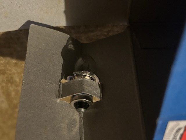 Predám bezbatériové baterky - 6