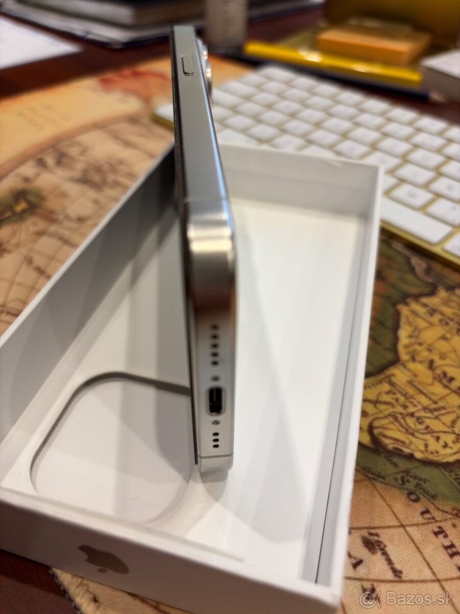 iPhone 15Pro 256GB White Titanium - 6