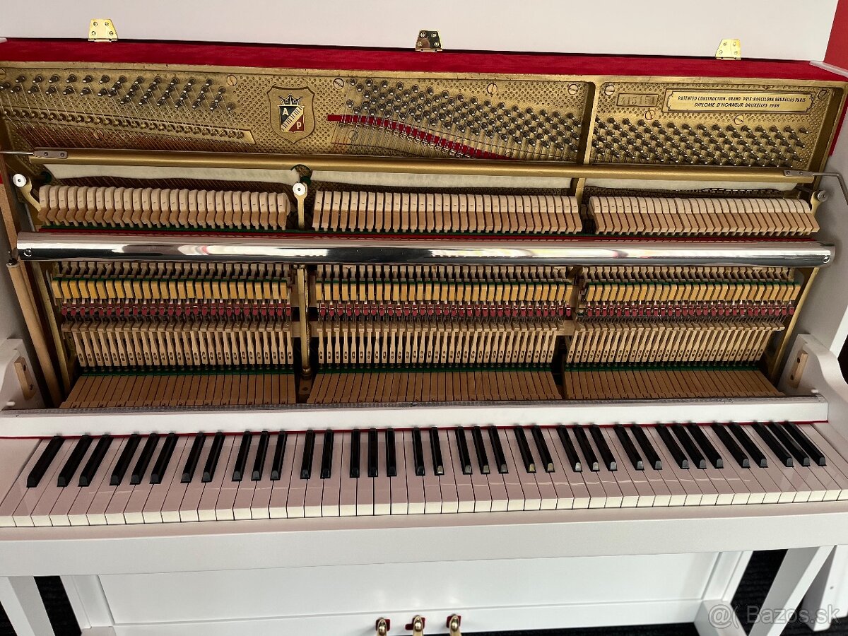 Koncertní pianino Petrof model 126 PRODÁNO - 6