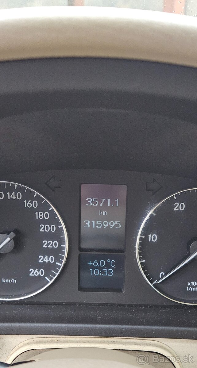 Mercedes Benz C trieda T 220 cdi Elegance - 6