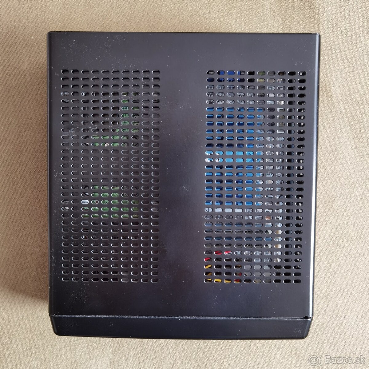 Predám mini-PC ASUS AT3IONT-I Intel Atom 330 1,60Hz 4GB RAM - 6