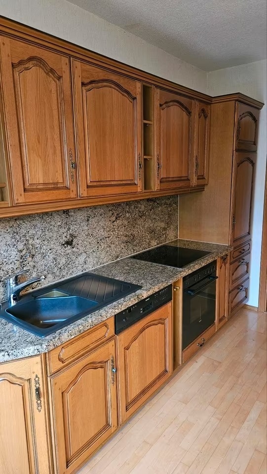 Masívna kuchynská linka z Nemecka so spotrebičmi - 6