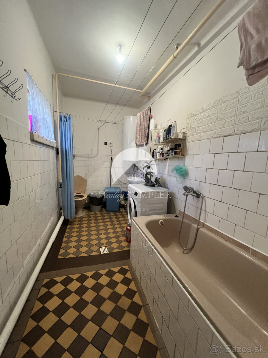 Rodinný dom blízko Komárna na PREDAJ za dobrú cenu - 6