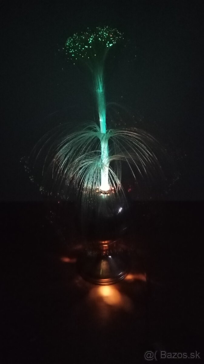 stará lampa s optickými vláknami. - 6