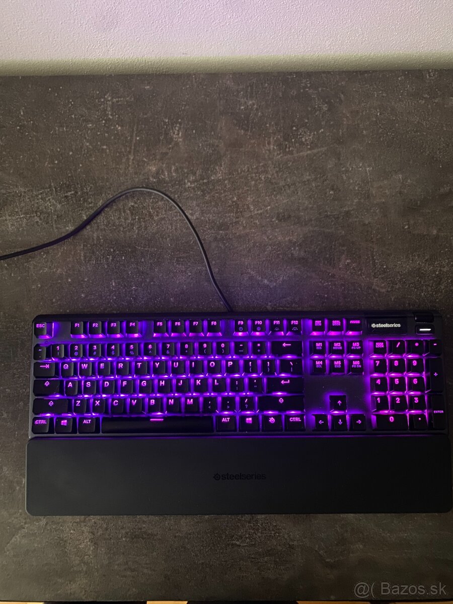 Predam Logitech herna rgb klavesnica - 6