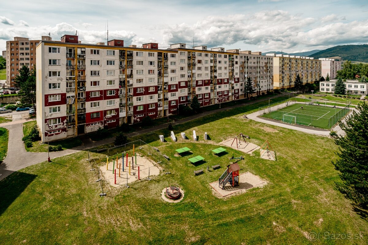 Prenájom 4-izbový byt Brezno - 6