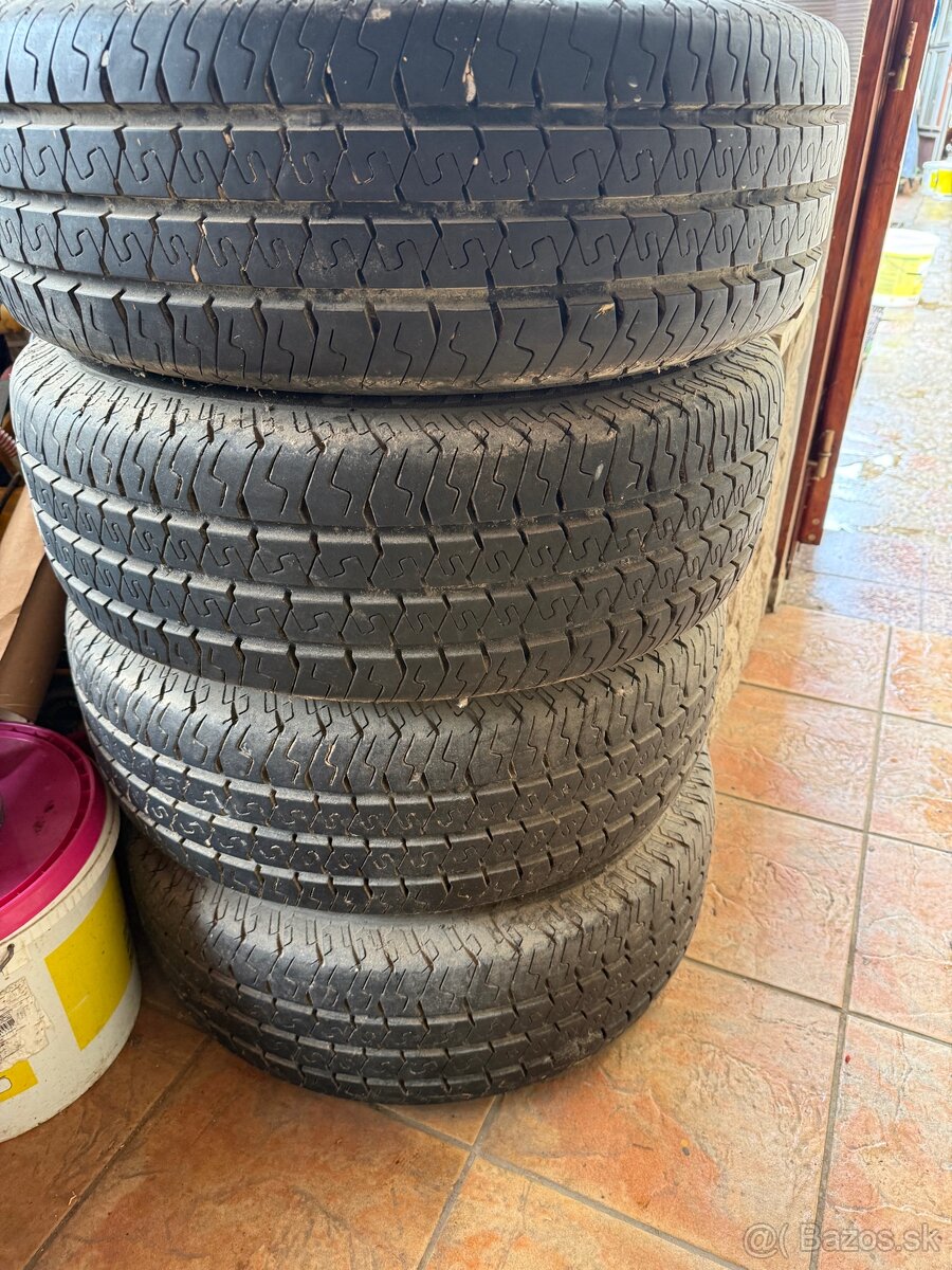 Letná sada 225/70 r15C Matador - 6