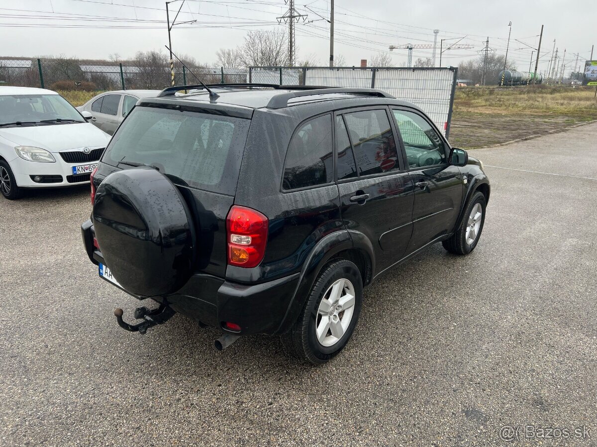 Toyota RAV4 2,0D nafta, 85kW, MT5, rok:02.2006. - 6