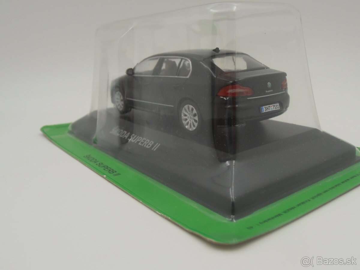 Škoda Superb "Kaleidoskop" 1/43 - 6
