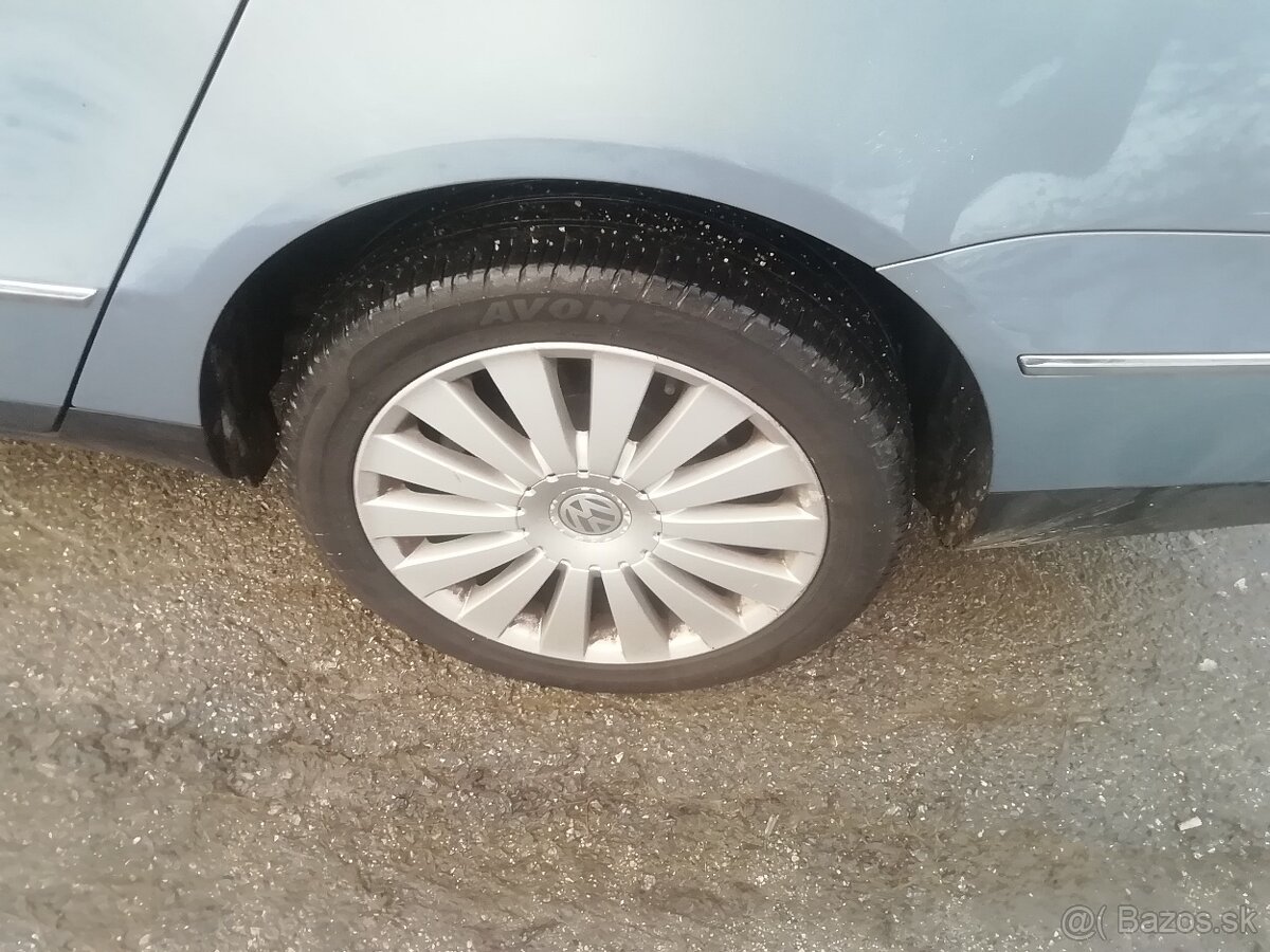 Rozpredám volkswagen passat b6 combi 2,0 tdi - 6