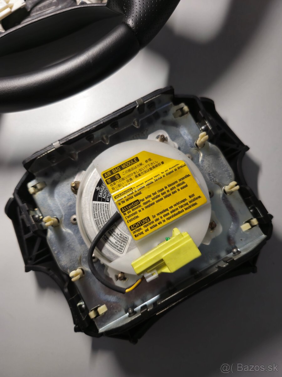 Kožený volant momo impreza forester wrx sti - 6