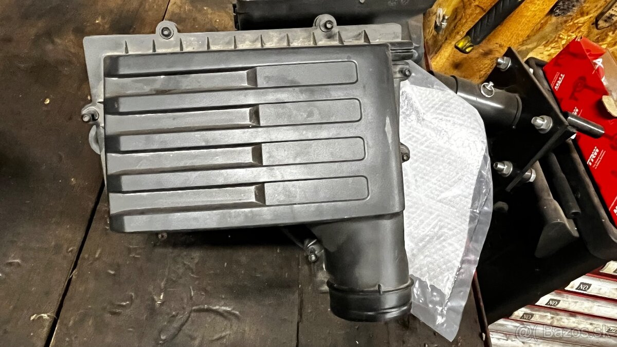 Obal vzduchove filtra,airbox 2.0 TDI,1.8 TSI VW Skoda - 6