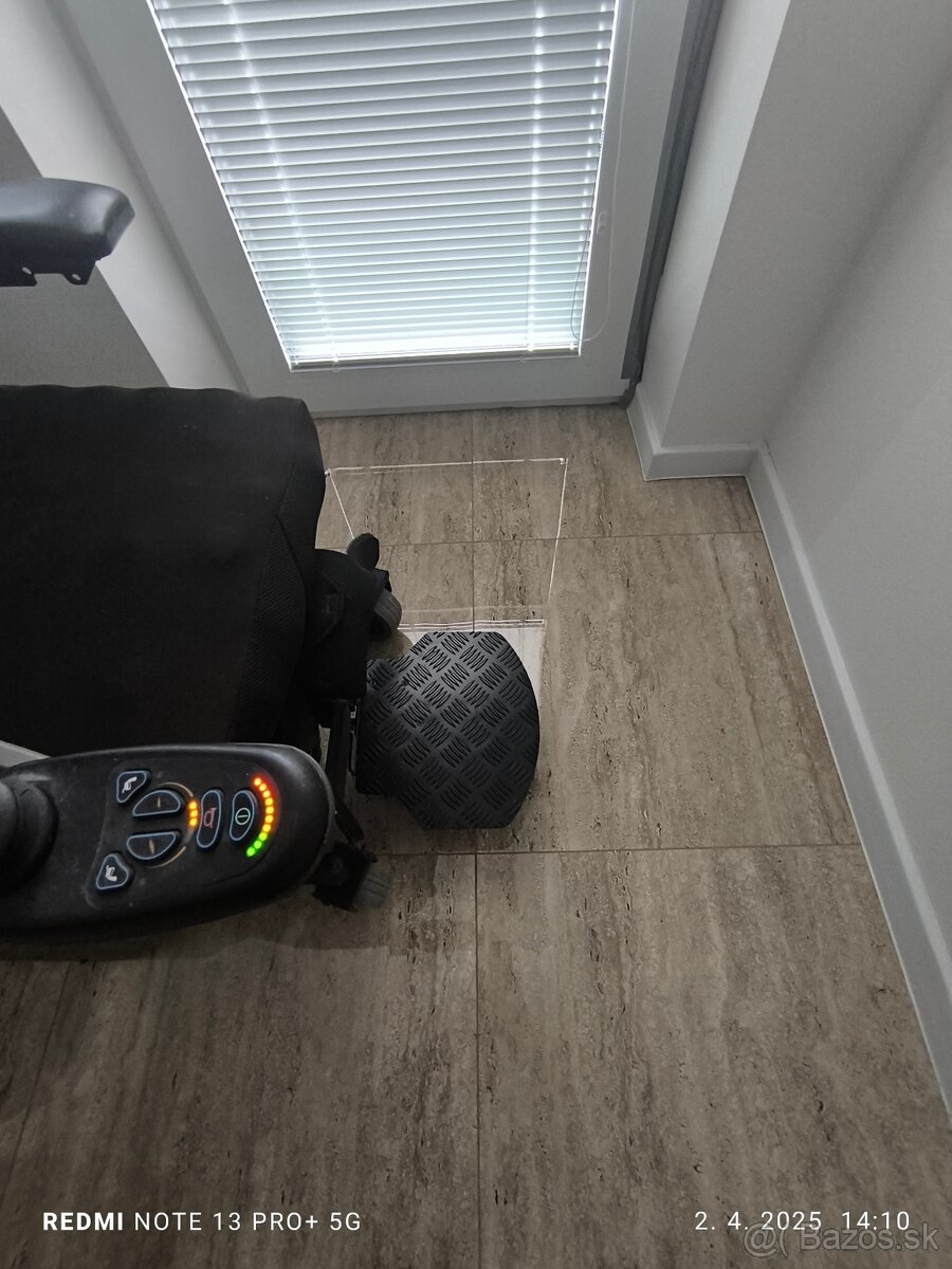 Invalidný vozík - polohovateľný - 6