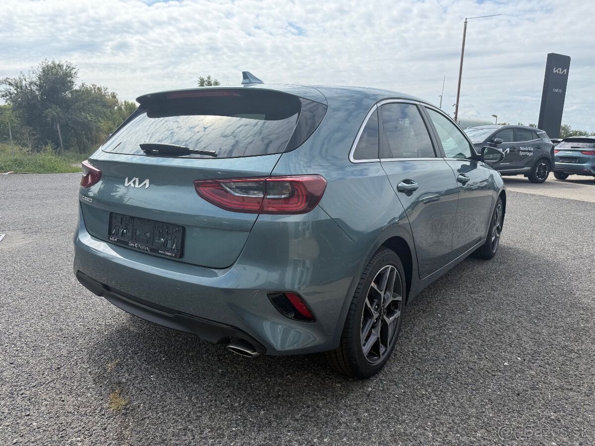 Ceed 1,5 T-GDi M6 GOLD+GOLD PACK MY25 - 6