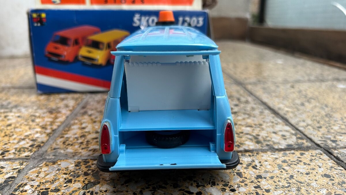 Škoda 1203 SPOJE KDN stará hračka - 6