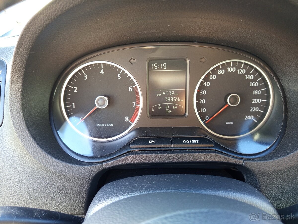 Predám Volkswagen Polo 1.2 benzín - 6
