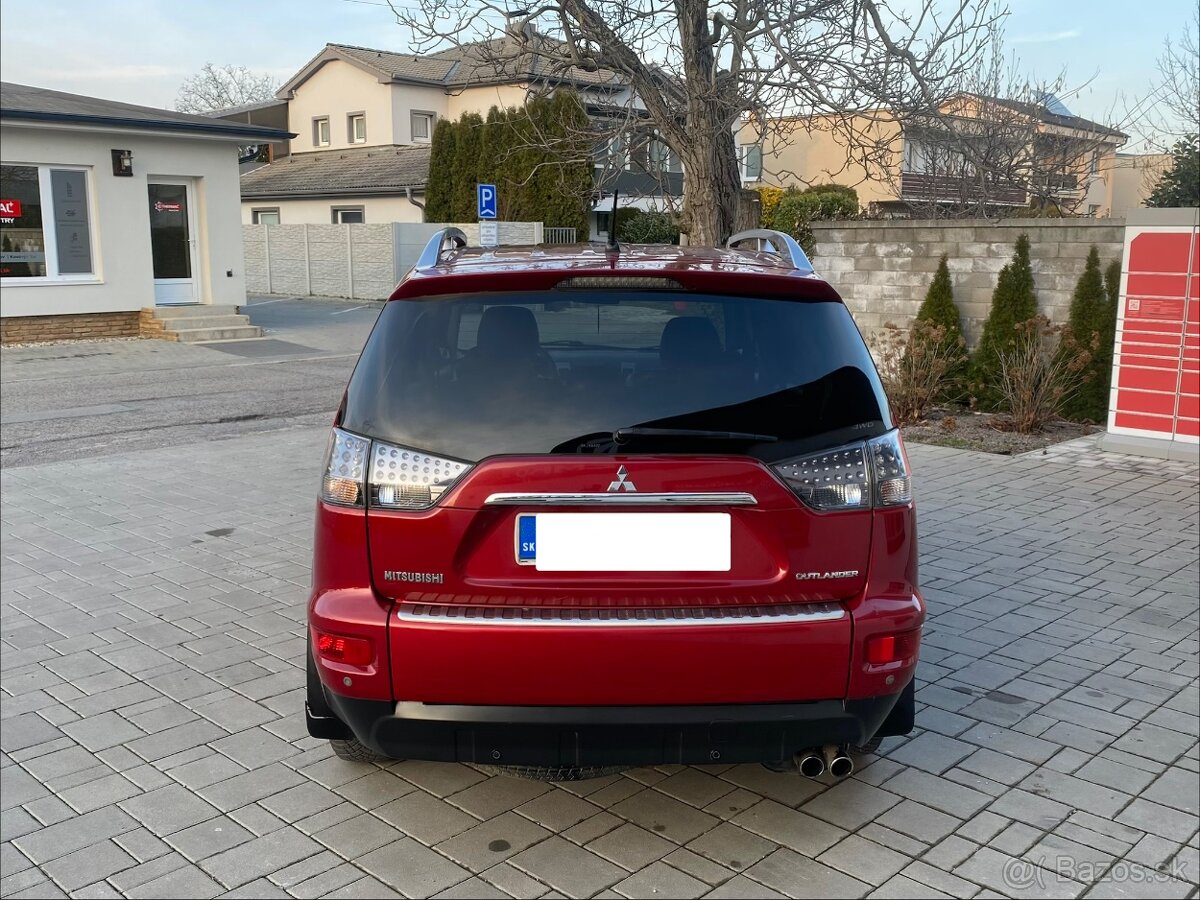 Predám Mitsubishi Outlander 2.2DID 103kw r.v 2010 - 6