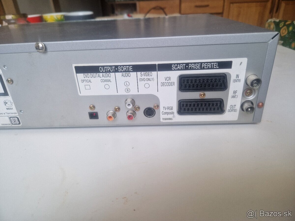 2 v1 Hi-Fi stereo JVC . DVD VHS videorekordér combo - 6