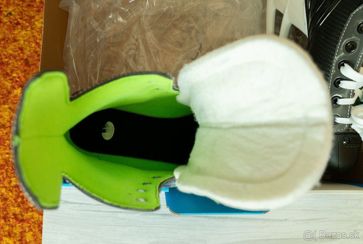 Predám korčule BAUER X-LS Senior veľkosť 8 - 6