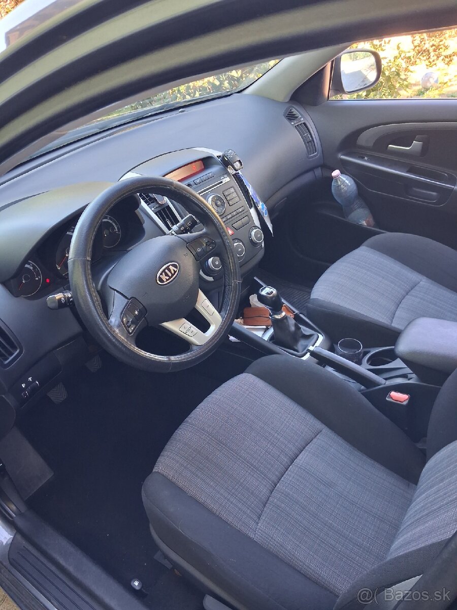 Kia Ceed SW 1.6 cvvt benzin - 6