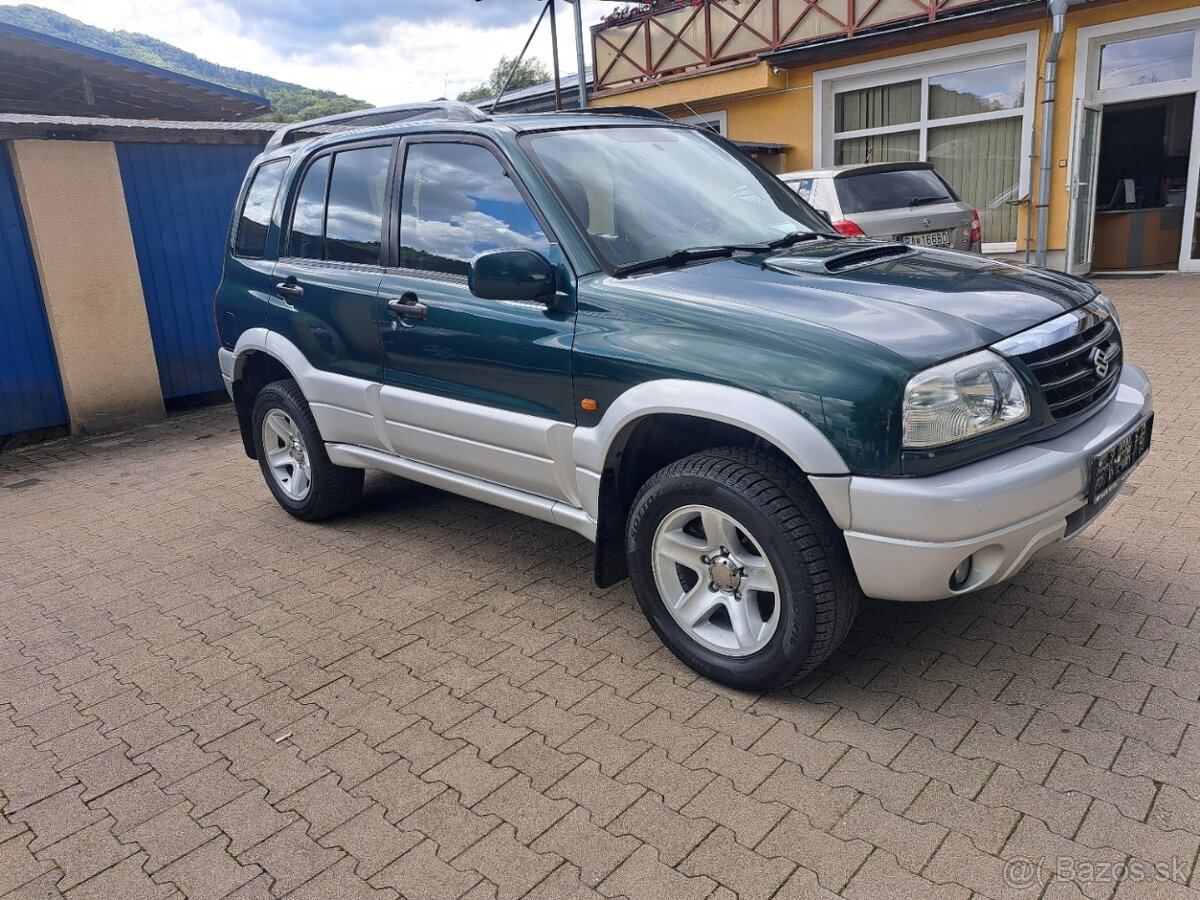 Suzuki Grand Vitara 2.0 TD ABS A/C 4x4 - 6