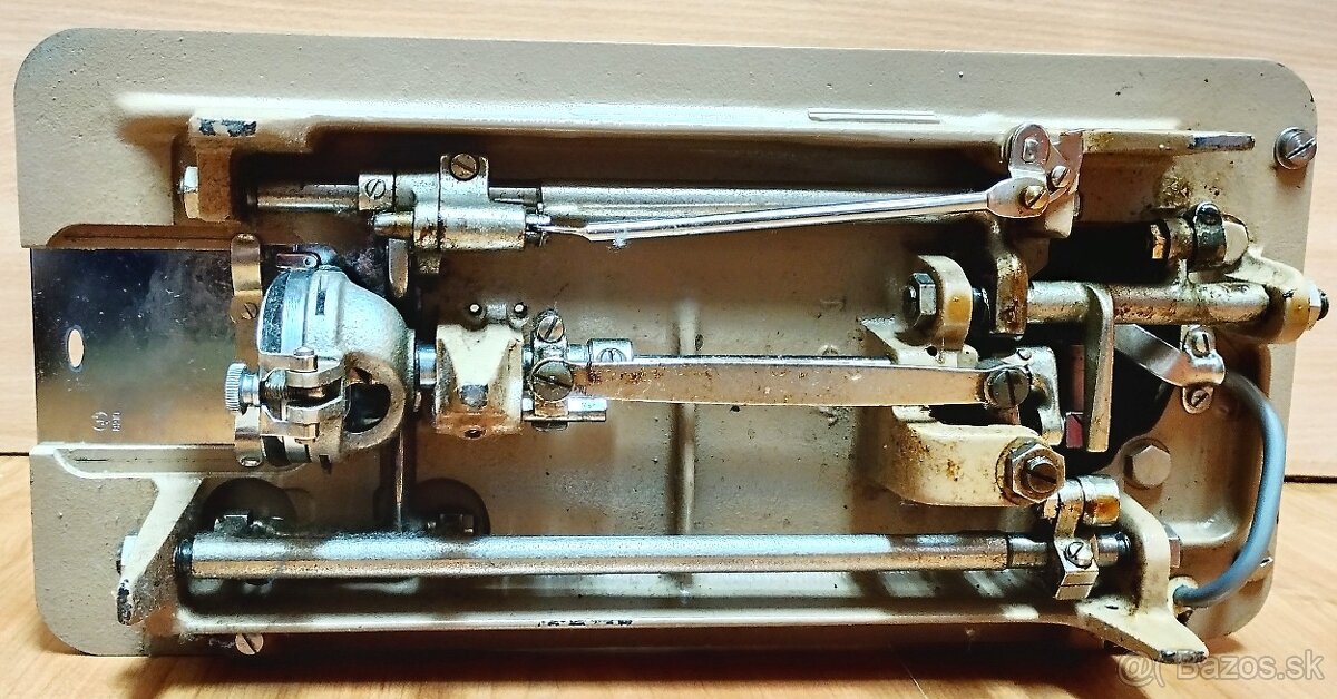 Šijací stroj LÚČNIK a IDEAL. - 6