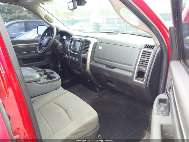 Dodge Ram 5.7 2013 Lehce bourany - 6